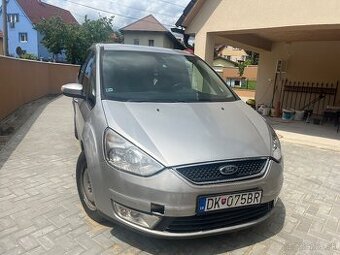 Predám nepojazdné auto Ford Galaxy Ghia