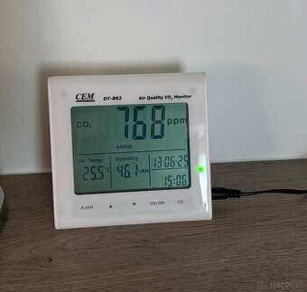 Merac kvality vzduchu - CO2 detektor monitor CEM DT802