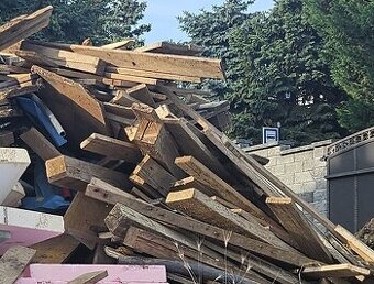 Darujem za odvoz drevo