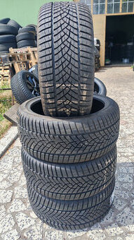 Zimné pneu 235/40 R18 --- GOOD YEAR