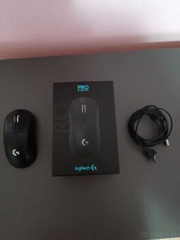 Predám myšku Logitech PRO X Superlight, čierna