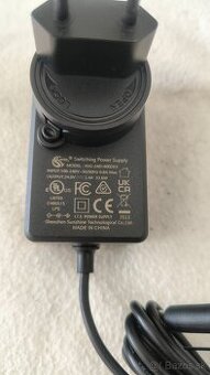 Nabíjačka na elektrickú kolobežku