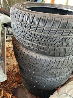 Zimna Pneumatika Gripmax na mercedes GLC