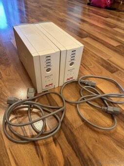 Záložné zdroje APC 350 a 500
