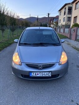 Honda jazz 1.4 benzín automat