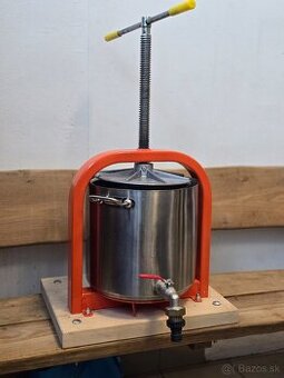 Ručný lis na ovocie - 20l