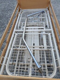 Elektrická polohovacia zdravotná posteľ