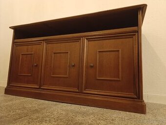 Rustikální nábytek, komoda z masívu