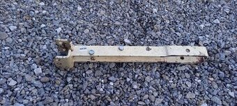 Nosic naradia a zavazia vari