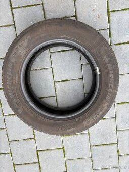 Predám letnú pneumatiku Michelin Primacy 4 – 215/60 R16