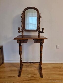 Elegantný starožitný toaletný stolík s otočným zrkadlom (Bie