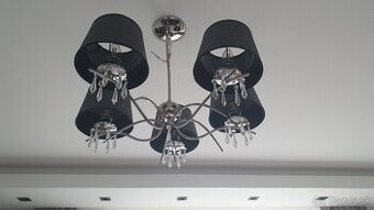 Stropný luster a nočné lampy