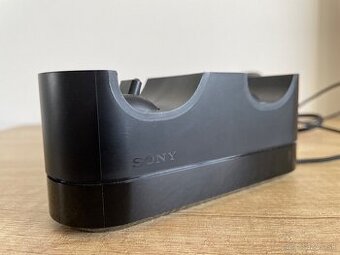 Nabojacia stanica na ovladace pre PS4