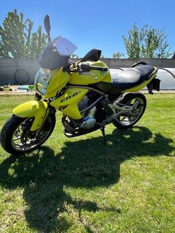 Kawasaki er6n