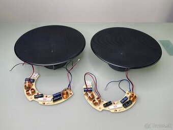 KEF Ci 200RR