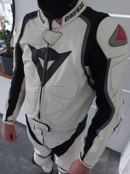 Dainese dvojdielna kombinéza/veľkosť 52