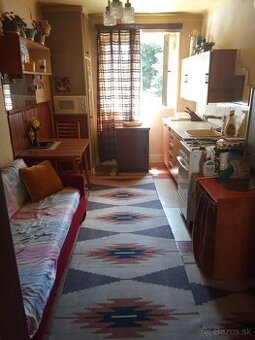 Predaj 1 izb.byt, ul.Spojovavia, Staré Mesto, parkovanie