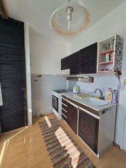 Ponúkam na predaj 2 izbový byt s balkónom, Poprad