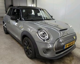 Mini Cooper S, Electric, r. v. 2021,184Ps 63000km