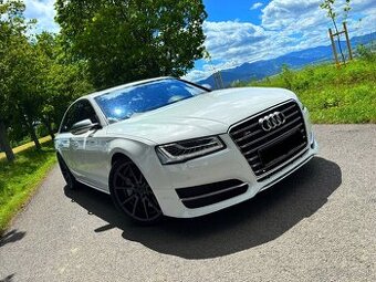 Audi S8 V8 BiTurbo 700ps