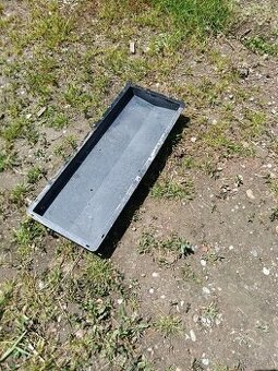 Plastové formy na striešky, klobúk na múrik