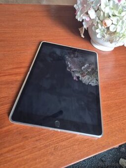 Predam Tablet Apple Ipad. NOVY