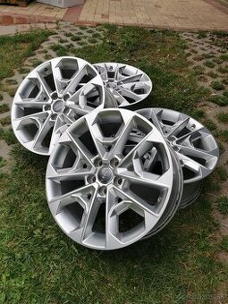 Originál elektrony strieborná perleť AUDI 5x112 R18 8J ET45
