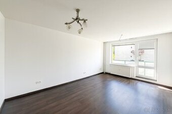 Na predaj kompletne zrekonštruovaný 2-izbový byt v Turanoch