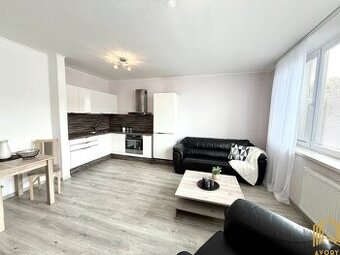 REZERVOVANÝ/ 2-IZB. BYT, LOGGIA, PARKING, SENICA