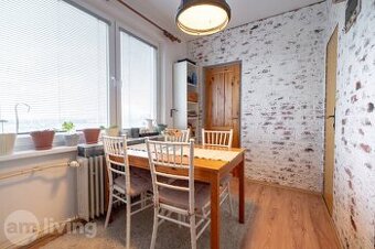 PRIESTRANNÝ - 3,5i byt 82 m2 + loggia - Dubnica nad Váhom