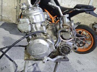 motor ktm 250 2t