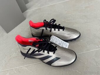 Predam nove kopacky na umelu travu Adidas Predator