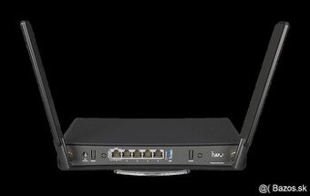 Mikrotik hAp ax3 - router