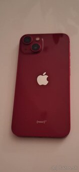 iphone 13 červený