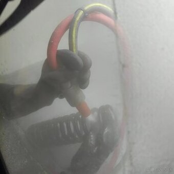 Aquablasting - šetrné čistenie kovových povrchov