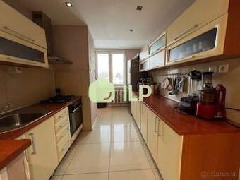 OTVORENÝ 3,5 - izbový byt s loggiou na predaj v SNV - 1