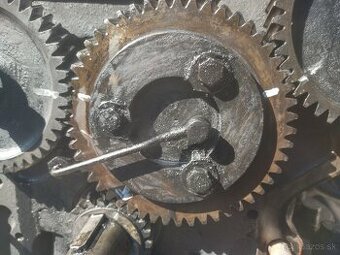 Major-zetor.oprava motor.spojka.brzdy.diferak.nospin.
