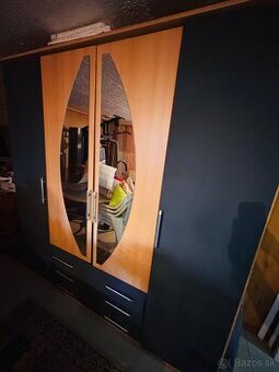 Satnikova skrina 3 m x 2.10