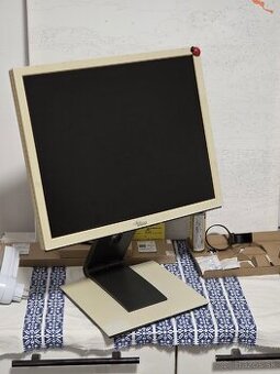 Fujitsu SCENICVIEW B19-3 LCD Monitor