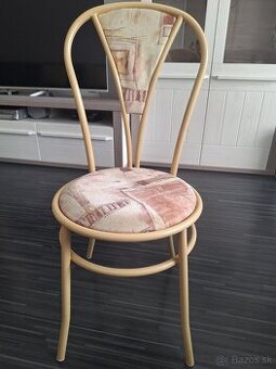 Kovové stoličky s poťahom