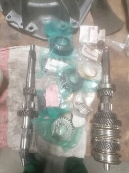 Suzuki Jimny prevodovka R72