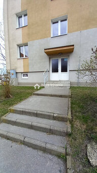 Dvojizbový neobrúsený byt na Lomennej ulici