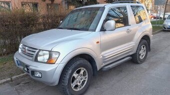 Mitsubishi Pajero 2.5D, 4x4 redukcia, bez hrdze, pripravené