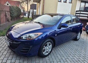 • MAZDA 3 1.6i, 77 kW, benzín,  5-dv. HB, r.v. 2009 •