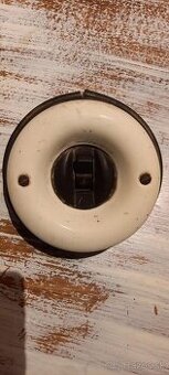 Istič, vypínač retro