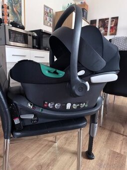 Cybex aton b2 iSize + base one