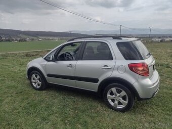 SUZUKI SX4 1.6 BENZÍN 88 KW NAJ.107000 KM ROK VÝROBY 2011
