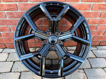 Alu kola 5x120 21" - typ 556