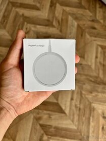 Magsafe bezdrôtová nabíjačka na iPhone