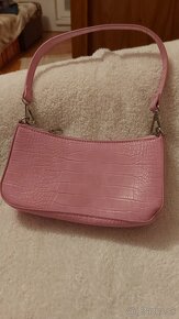 Ružová mini kabelka